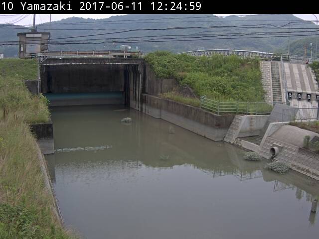 山崎排水機場の平常時の画像です